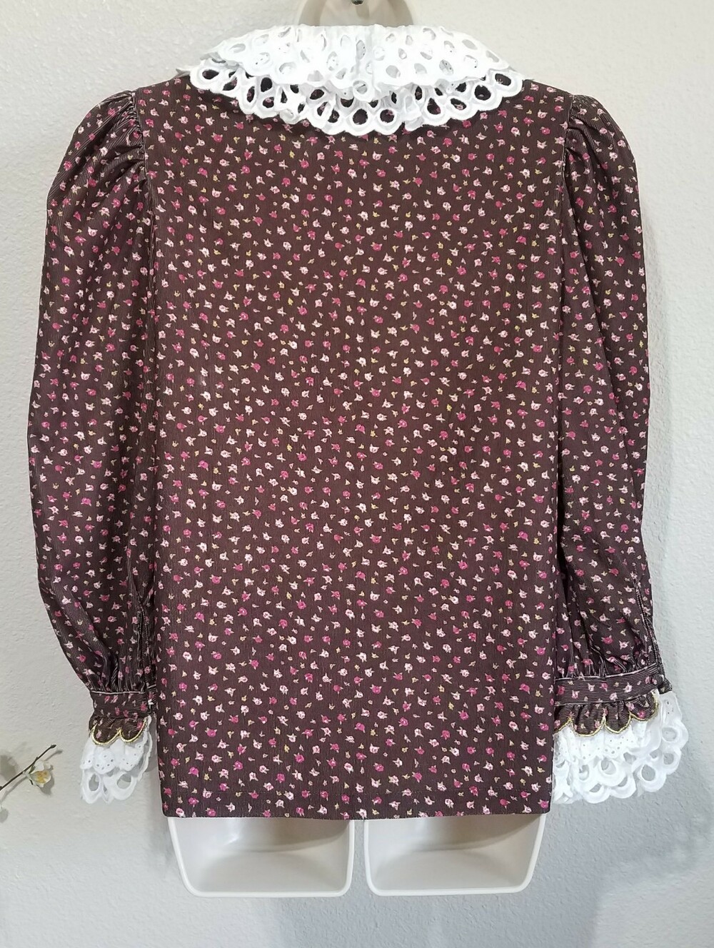 CELIA B Virginia Floral Blouse - Picture 5 of 12